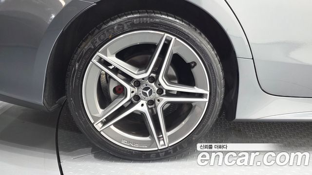 Mercedes-Benz CLS-Class 2019 — photo 5