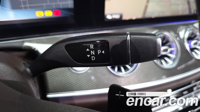 Mercedes-Benz CLS-Class 2019 — photo 12