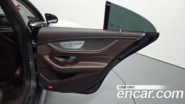 Mercedes-Benz CLS-Class 2019 — photo 15