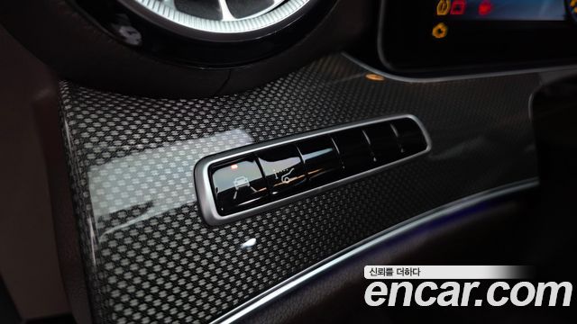 Mercedes-Benz CLS-Class 2019 — photo 29