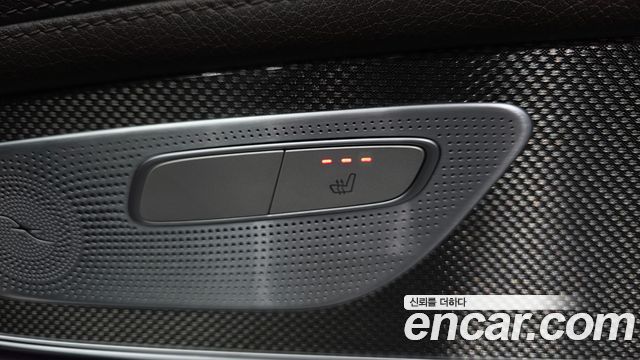 Mercedes-Benz CLS-Class 2019 — photo 32