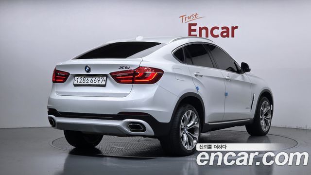 BMW X6 2018 — photo 2