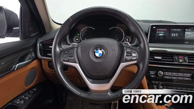 BMW X6 2018 — photo 13