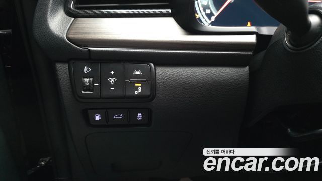 Kia K7 2020 — photo 24