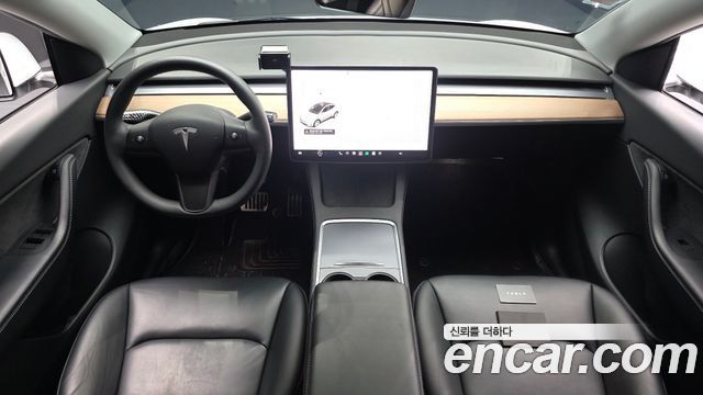 Tesla Model Y 2021 — photo 10