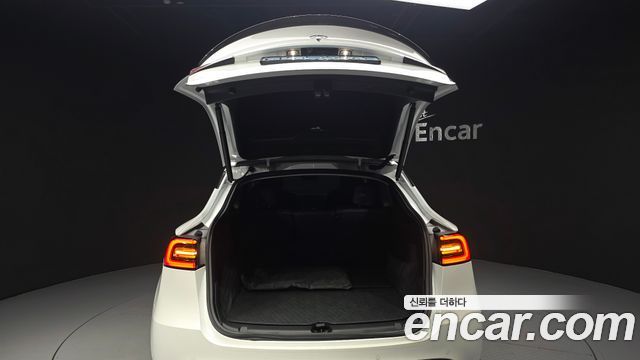 Tesla Model Y 2021 — photo 31