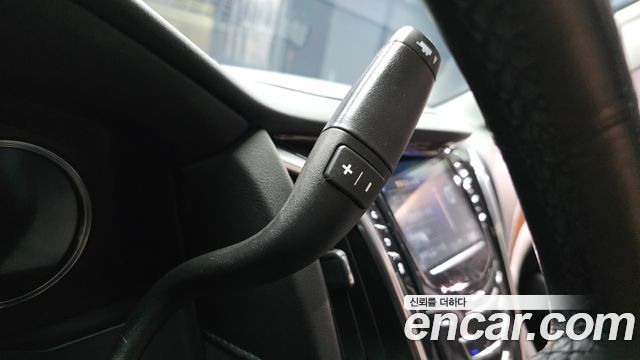 Cadillac Escalade 2020 — photo 12