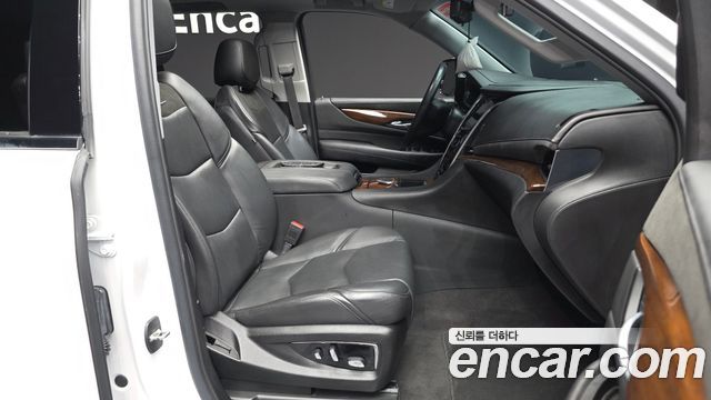 Cadillac Escalade 2020 — photo 17