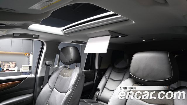 Cadillac Escalade 2020 — photo 25