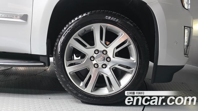 Cadillac Escalade 2020 — photo 7