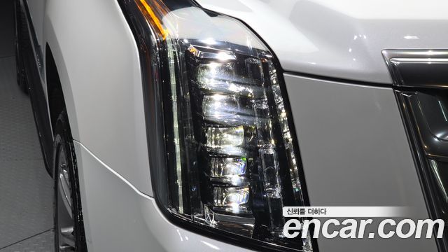 Cadillac Escalade 2020 — photo 8