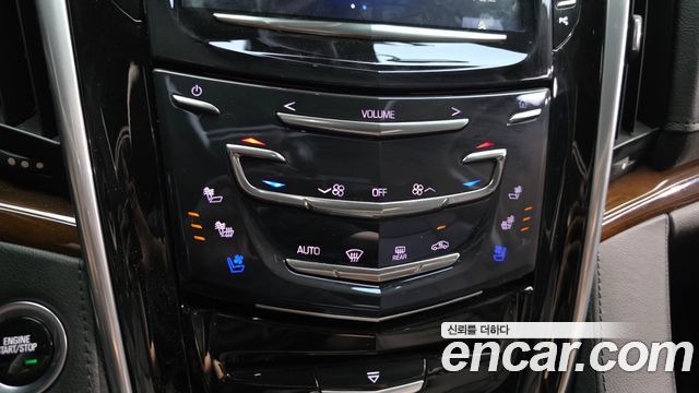 Cadillac Escalade 2020 — photo 30