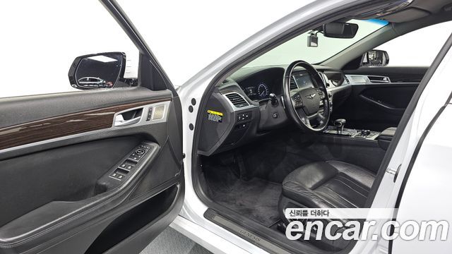Genesis G80 2017 — photo 13