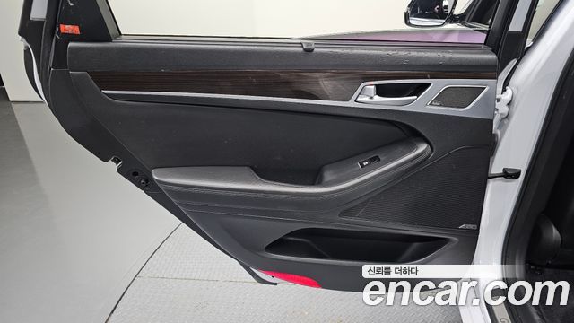 Genesis G80 2017 — photo 15