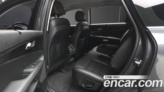 Kia Sorento 2015 — photo 17