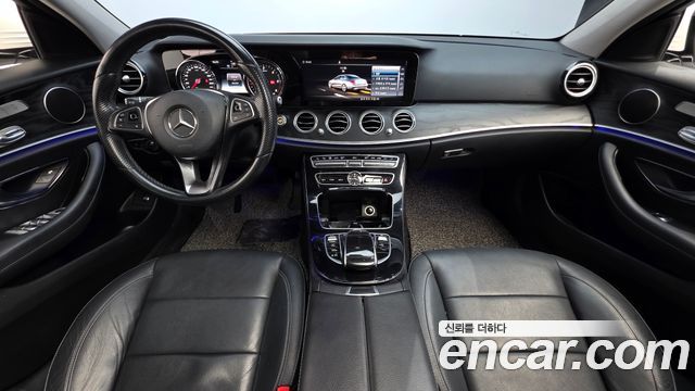 Mercedes-Benz E-Class 2017 — photo 7