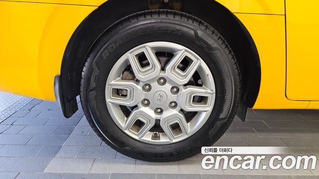 Hyundai Staria 2022 — photo 5