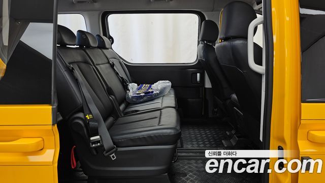 Hyundai Staria 2022 — photo 18