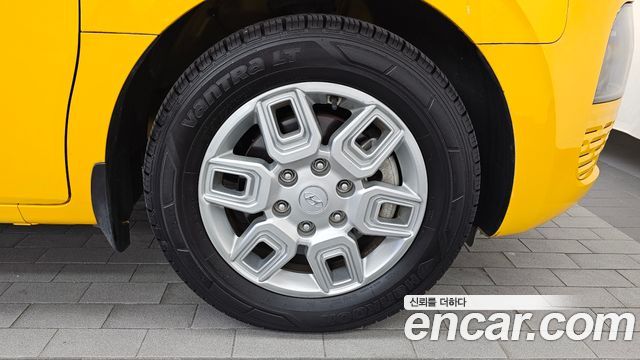 Hyundai Staria 2022 — photo 7