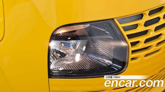 Hyundai Staria 2022 — photo 8
