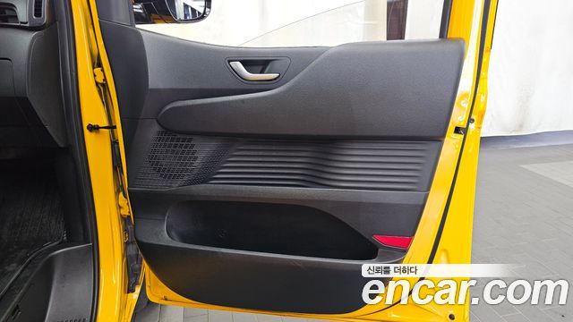 Hyundai Staria 2022 — photo 15