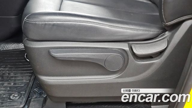 Hyundai Staria 2022 — photo 16