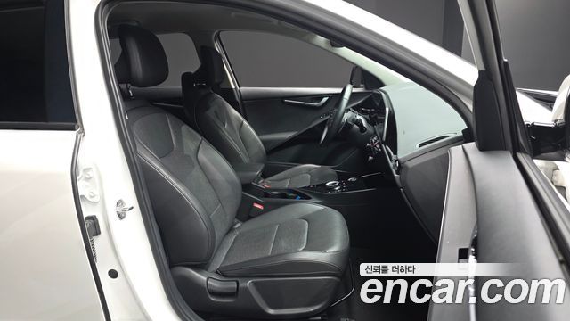 Kia Niro 2023 — photo 16
