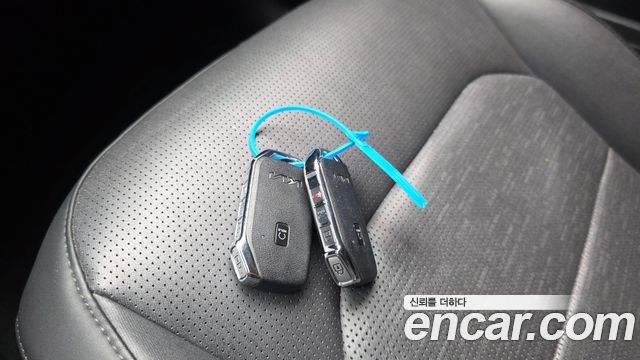 Kia Niro 2023 — photo 28