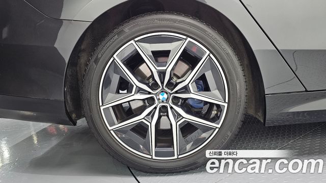 BMW 5-Series 2024 — photo 5