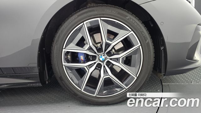 BMW 5-Series 2024 — photo 7