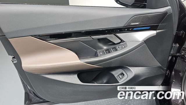 BMW 5-Series 2024 — photo 14