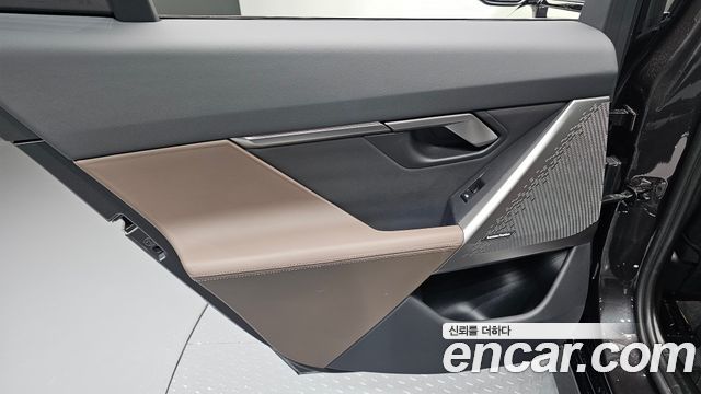 BMW 5-Series 2024 — photo 15