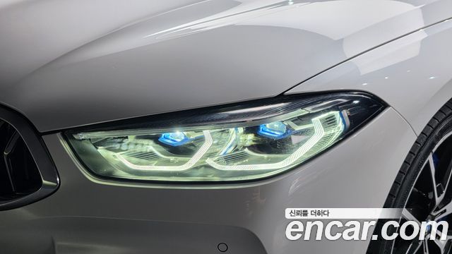 BMW 8-Series 2021 — photo 8