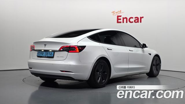 Tesla Model 3 2021 — photo 2
