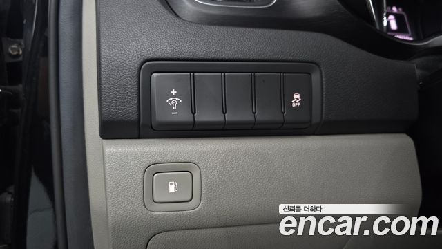 Kia Canival 2017 — photo 20