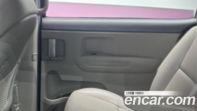 Kia Canival 2017 — photo 15