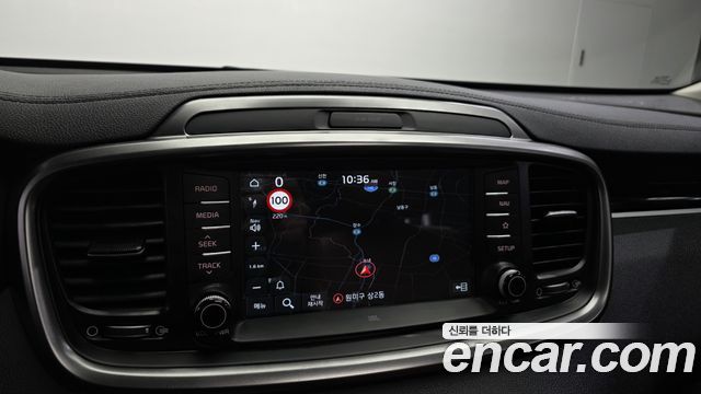 Kia Sorento 2018 — photo 20