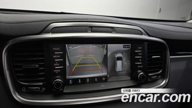 Kia Sorento 2018 — photo 21