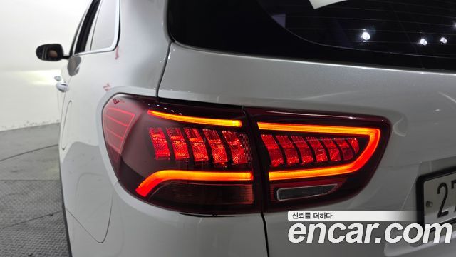 Kia Sorento 2018 — photo 9