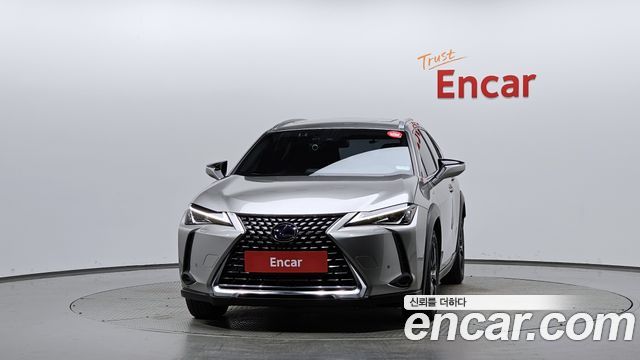 Lexus UX 2019 — photo 3