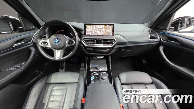 BMW iX3 2023 — photo 10