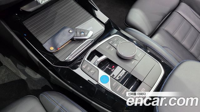 BMW iX3 2023 — photo 12