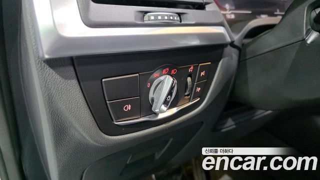 BMW iX3 2023 — photo 18