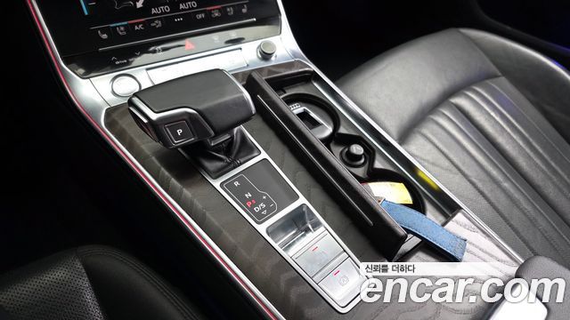 Audi A6 2020 — photo 12