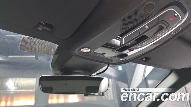 Audi A6 2020 — photo 22