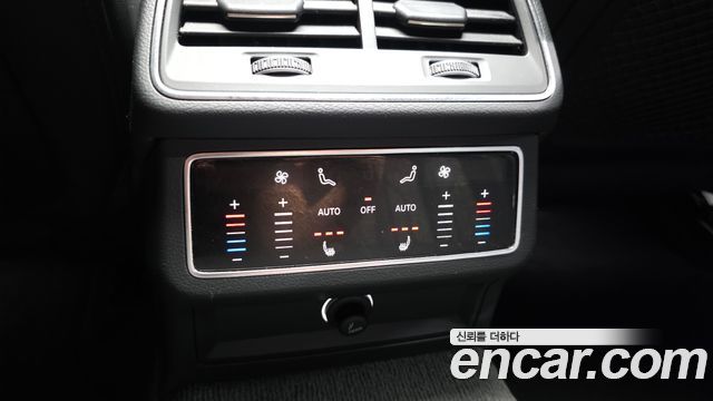 Audi A6 2020 — photo 31
