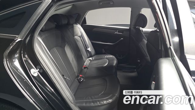 Hyundai Sonata 2015 — photo 17