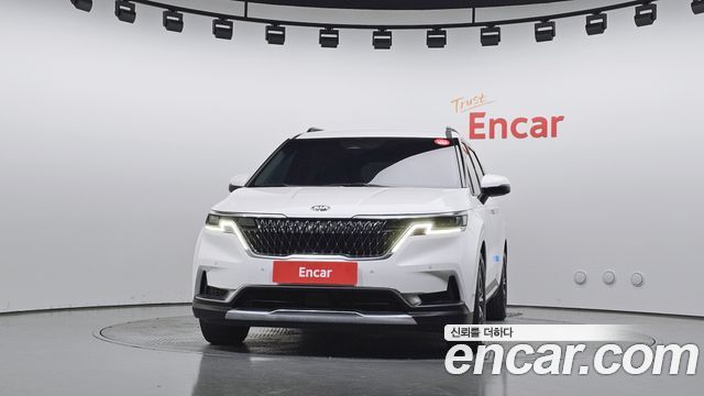Kia Canival 2021 — photo 3