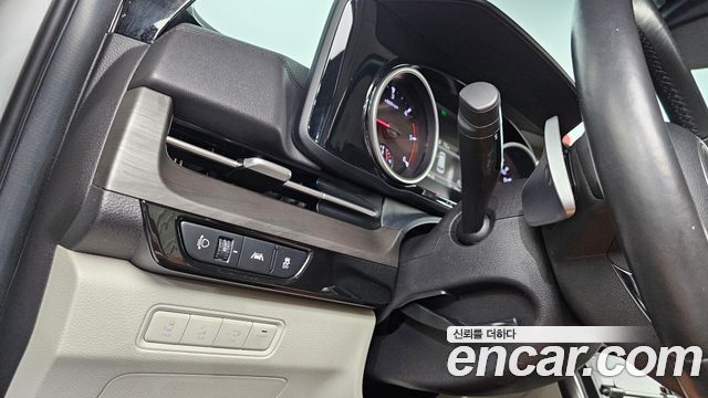 Kia Canival 2021 — photo 27
