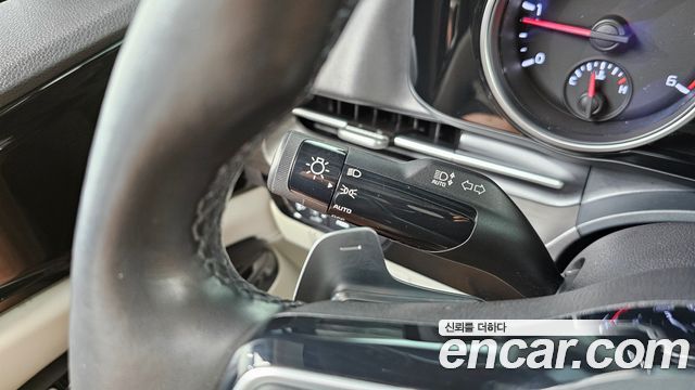 Kia Canival 2021 — photo 29